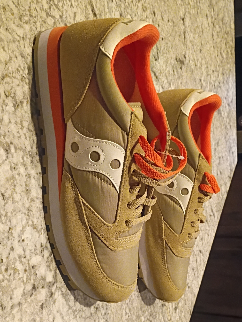 Saucony Men's Tan and Orange Retro Sneakers